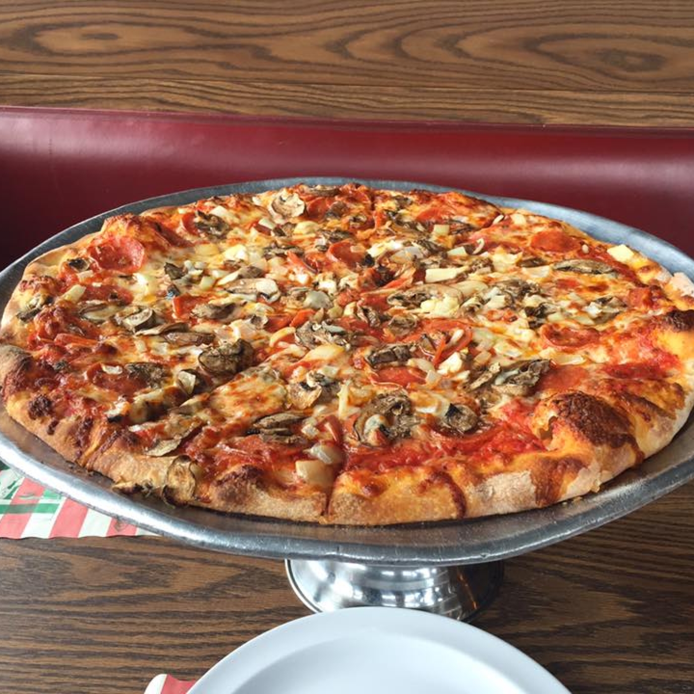 sorrentos pizzeria.jpg?h=